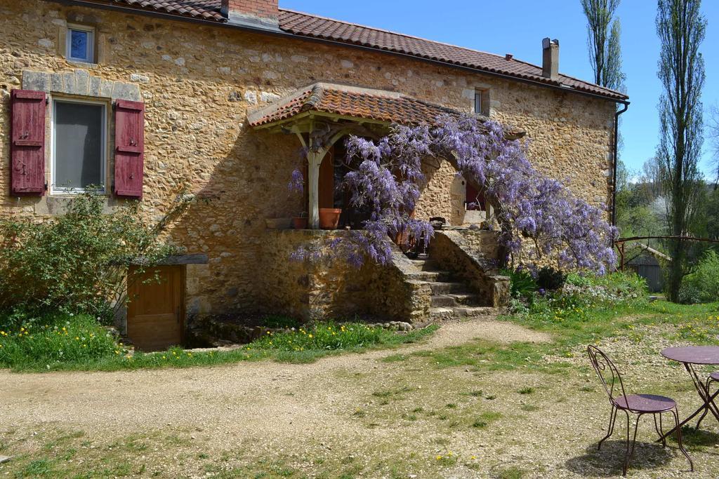 فندق Saint-Amand-de-Belvèsفي  La Ferme De Cagnolle المظهر الخارجي الصورة